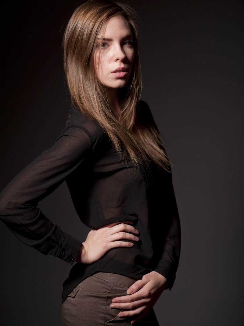 Female model photo shoot of Natalie Glass by Photo Lolz