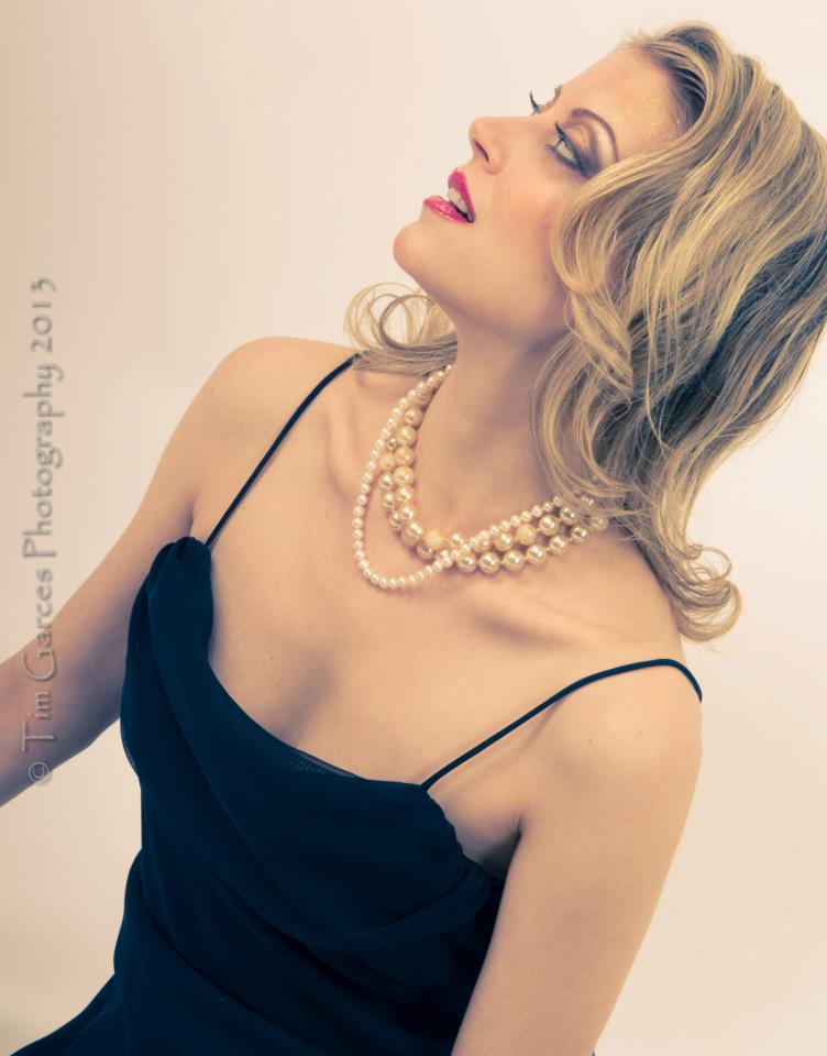 Female model photo shoot of Pamela Stein