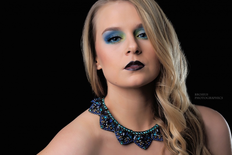 Female model photo shoot of ND makeUPart by Brosius Photographics