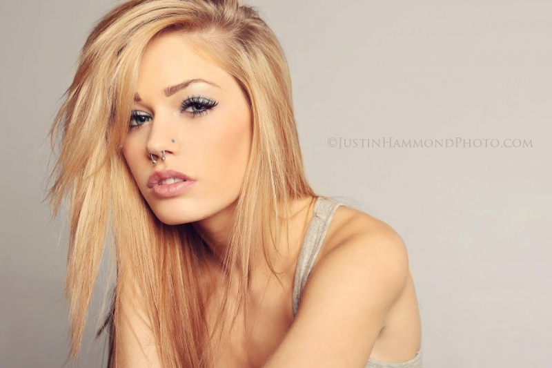 Female model photo shoot of Lisa_Rastley by Justin Hammond