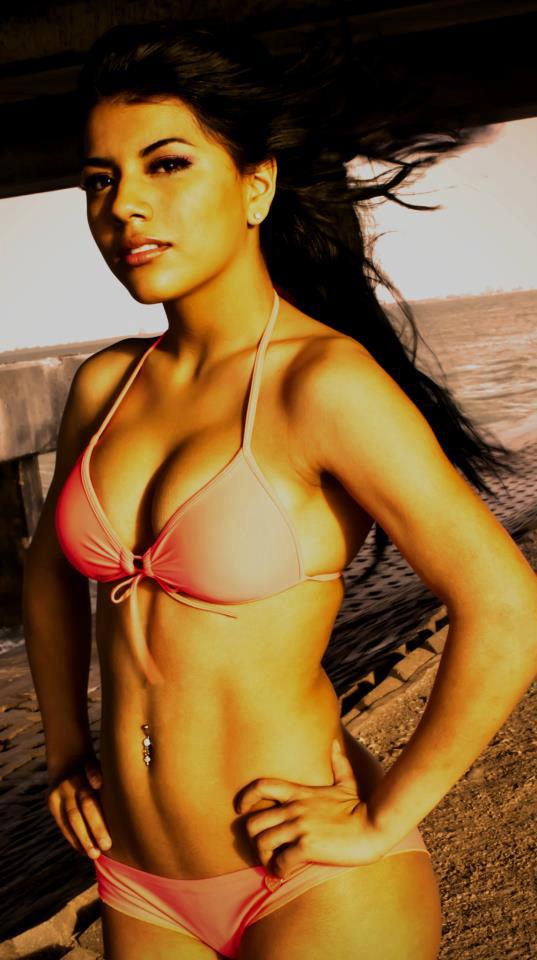 Female model photo shoot of Julia jimenez in ft myers beach