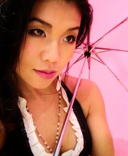 Female model photo shoot of Van Yen
