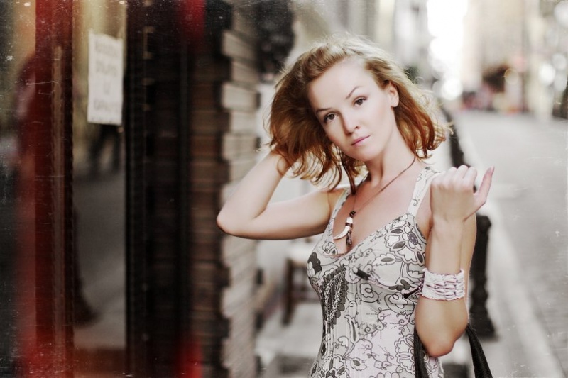 Female model photo shoot of Alicia Strongman