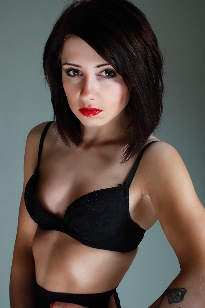 Female model photo shoot of imogenfoxmodel