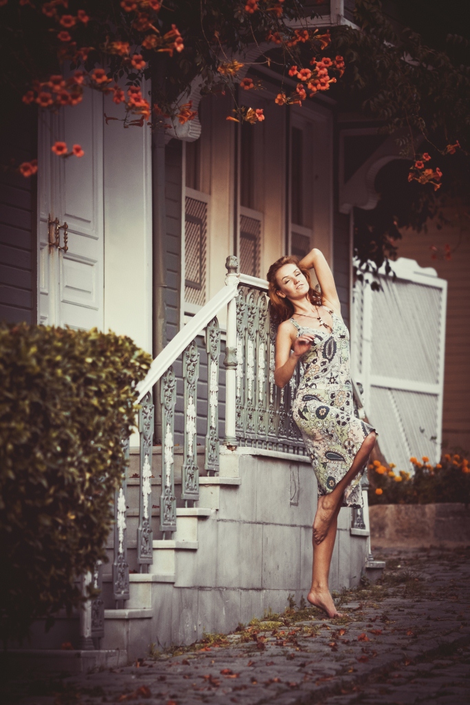 Female model photo shoot of Alicia Strongman