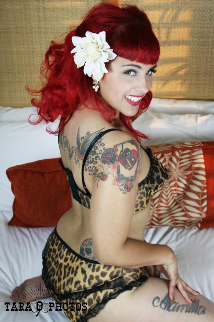 Female model photo shoot of Tara O Photos in Las Vegas