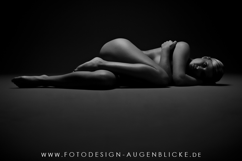 Male model photo shoot of Fotodesign Augenblicke