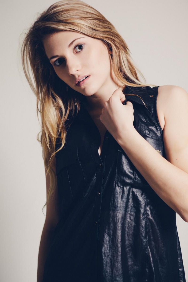Female model photo shoot of Kelsey Mancinelli
