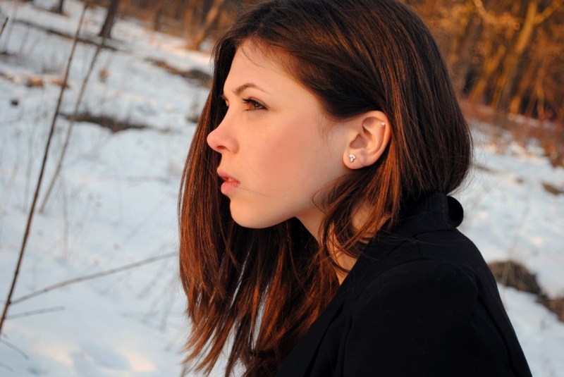 Female model photo shoot of Anya Dzypetr