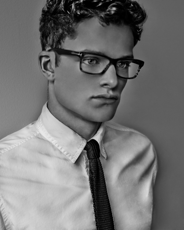 Male model photo shoot of eric jean raymond in monréal