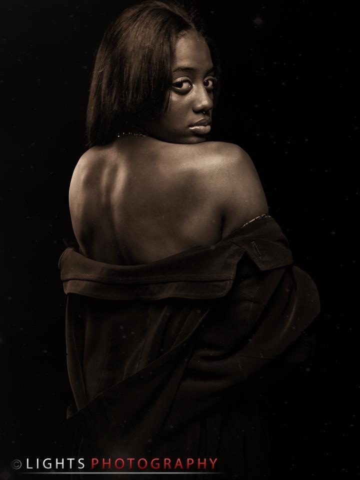 Female model photo shoot of Driana Akuetaire