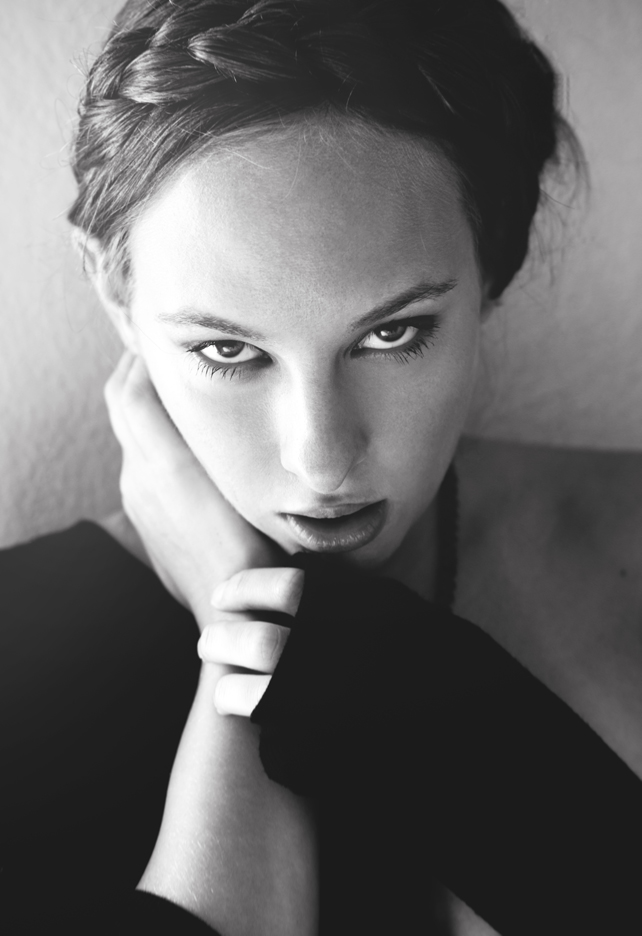 Female model photo shoot of Brittany II