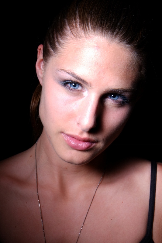 Female model photo shoot of Olivia Kalmanson in Chicago, IL