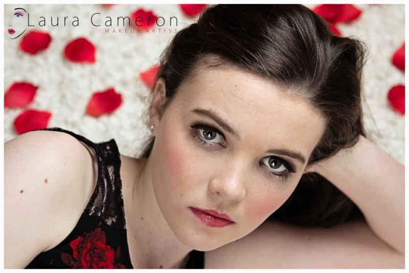 Female model photo shoot of Laura Cameron MUA
