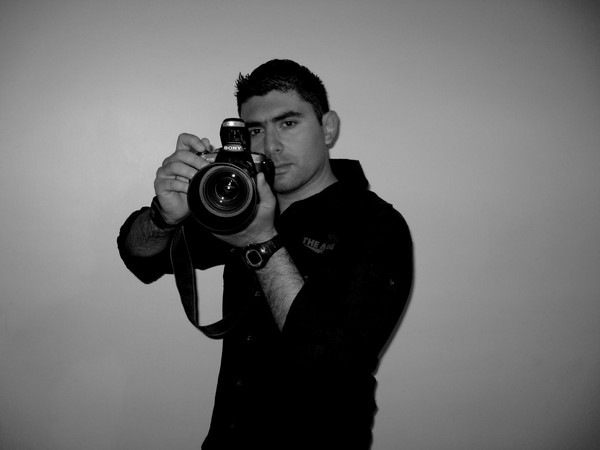 Male model photo shoot of Alexandre Fotografia