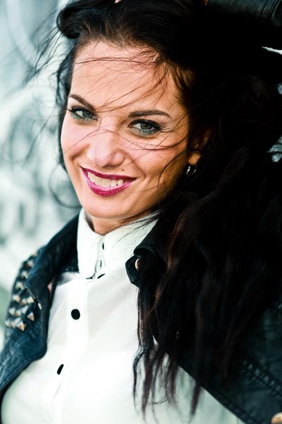 Female model photo shoot of Rina Kapustina