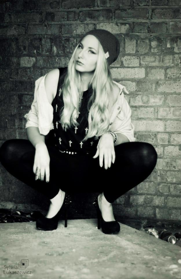 Female model photo shoot of Sonja Monika Z in London