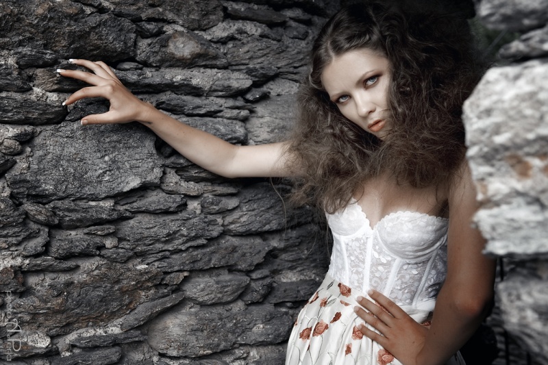 Female model photo shoot of Natalie Baranova in lago di como