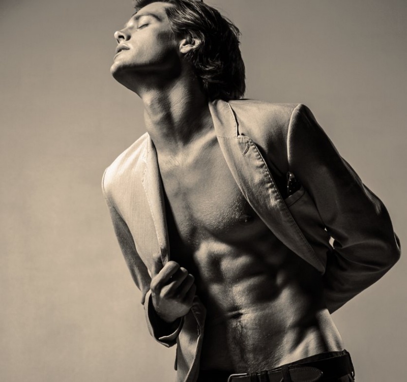 Male model photo shoot of Sean R Keating