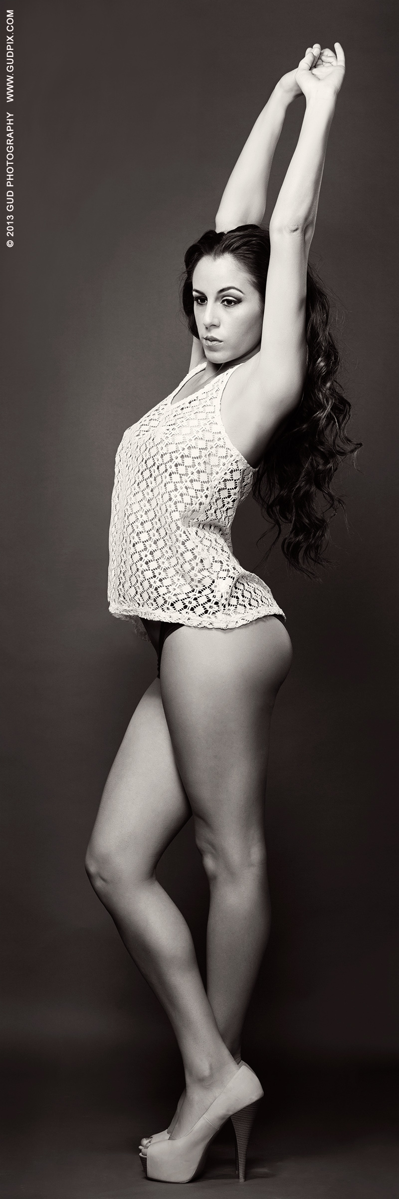 Female model photo shoot of Vanessa Tatiana by gudpix