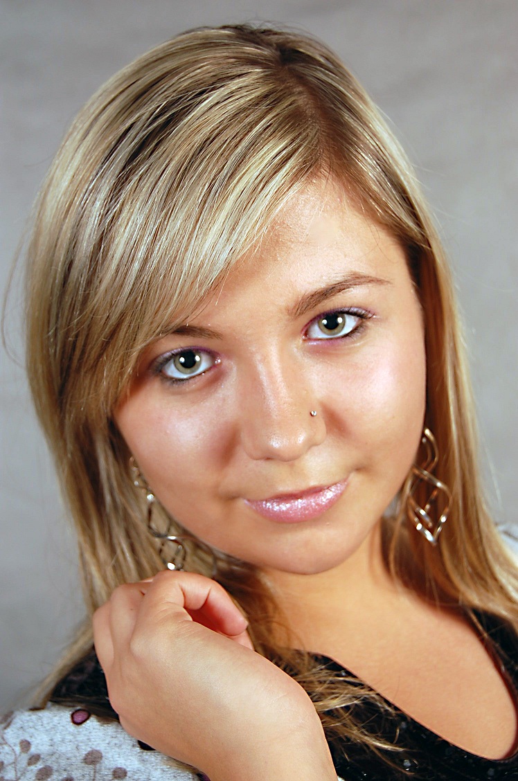Female model photo shoot of MKE Polska