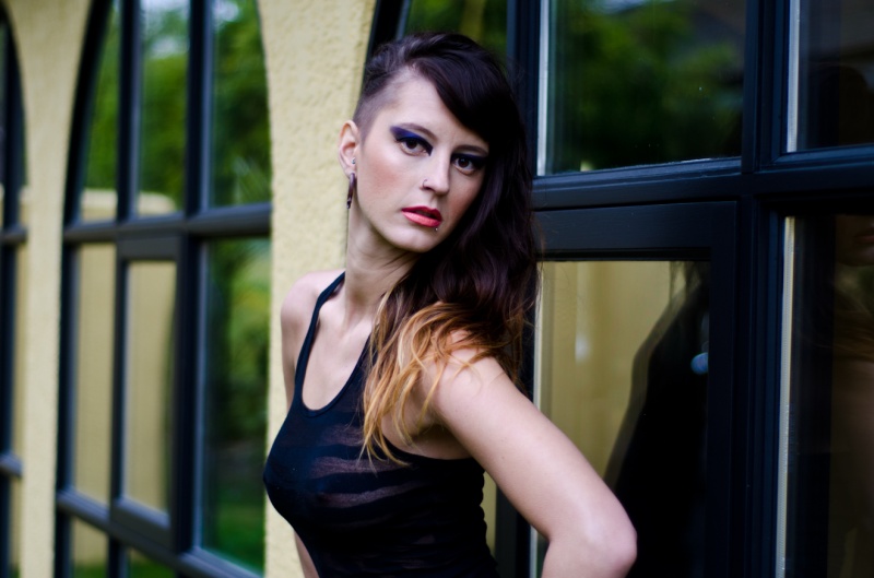 Female model photo shoot of Ava marie 