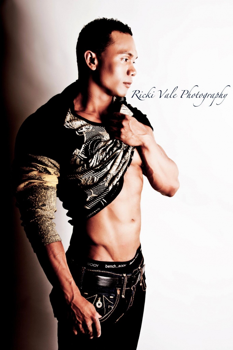 Male model photo shoot of Blasian Papi