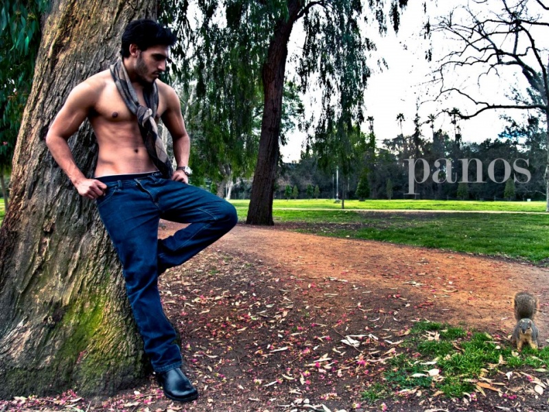 Male model photo shoot of Israel Gomez