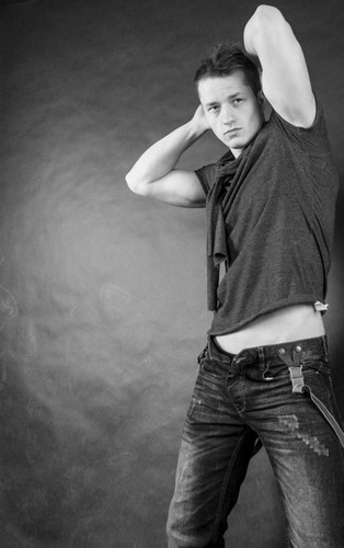 Male model photo shoot of Ivan modeling