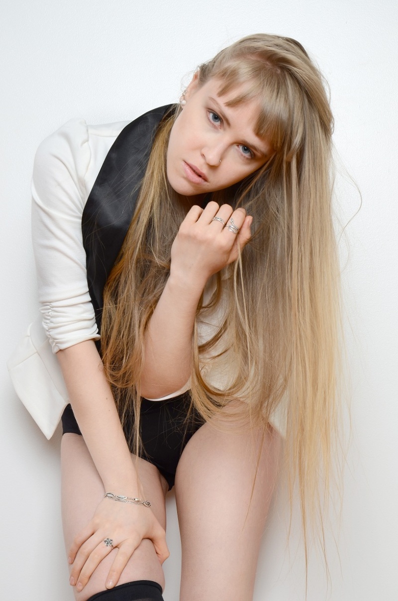 Female model photo shoot of Julia Erhan