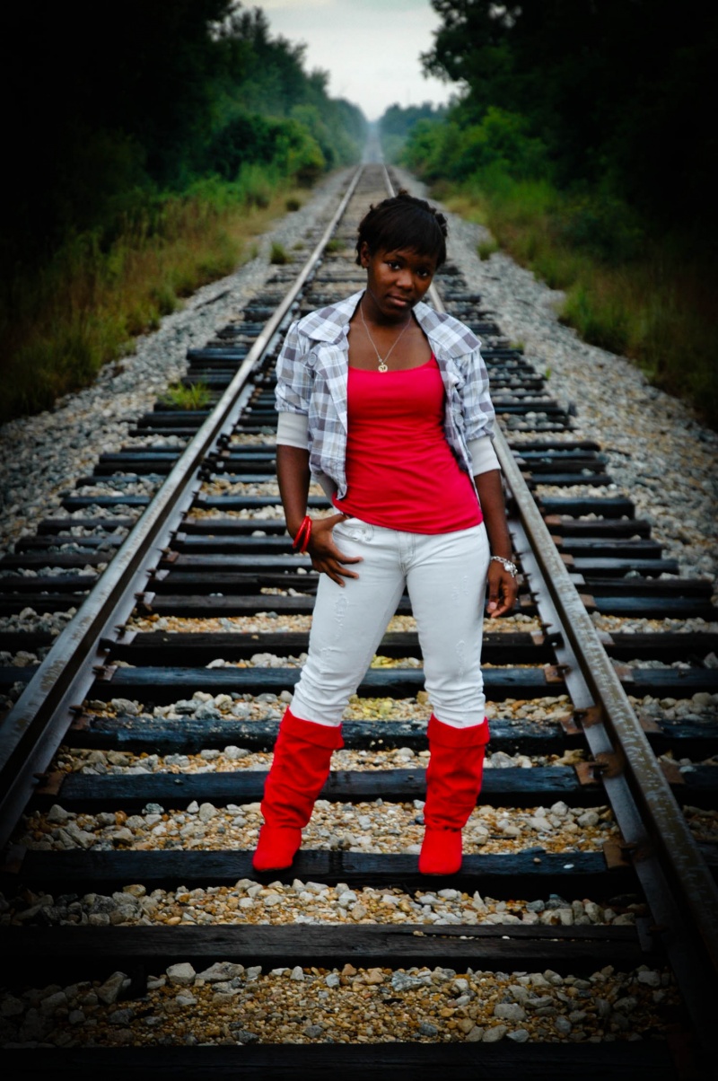 Female model photo shoot of Shaimeyon in Gulfport, MS