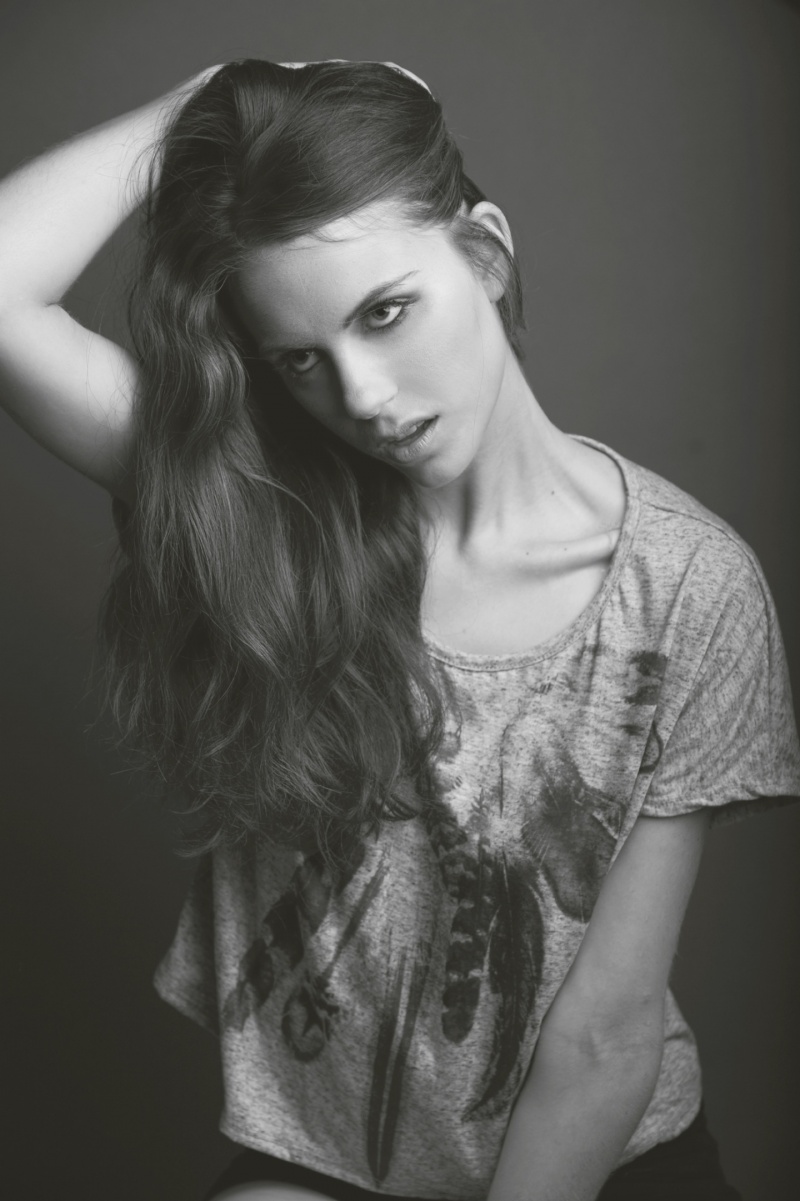 Female model photo shoot of Gwendolyn S