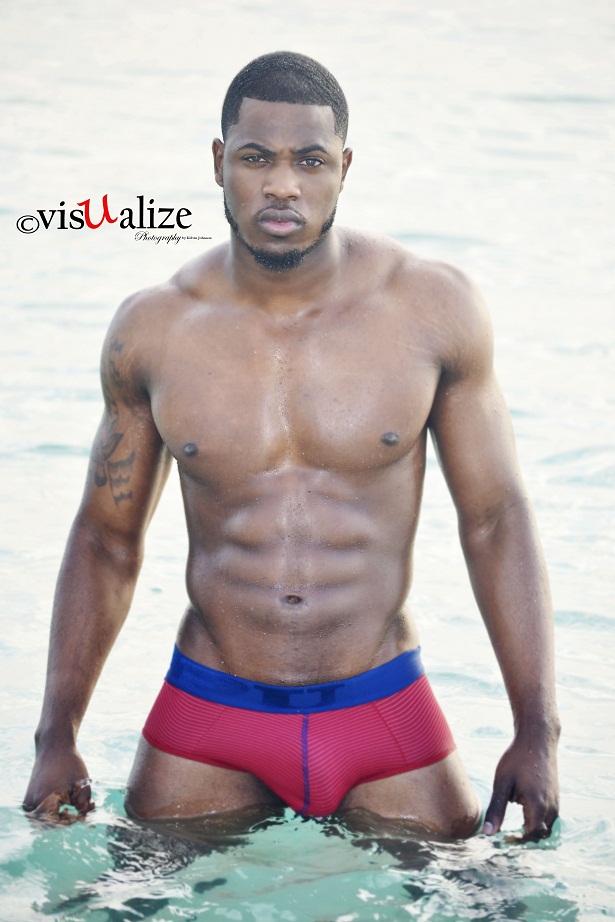 Male model photo shoot of Matt Louis by visUalizephotography  in Miami, FL