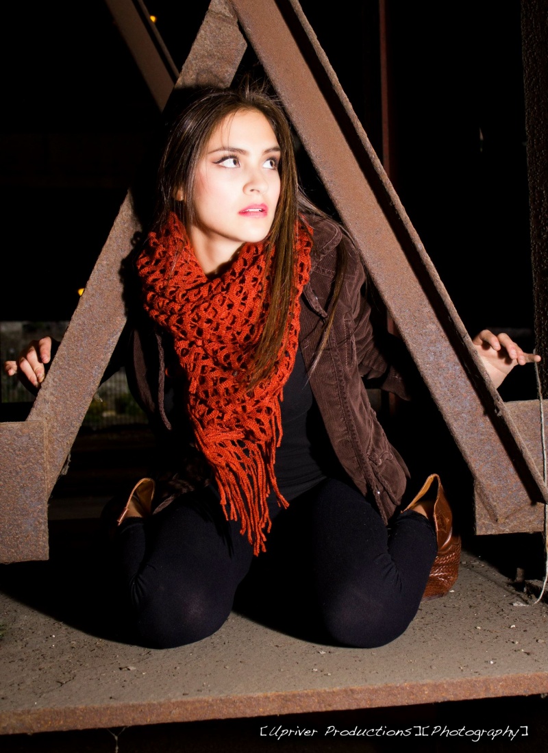 Female model photo shoot of Clarisa Venegas