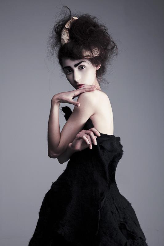Female model photo shoot of Monika Swiatek