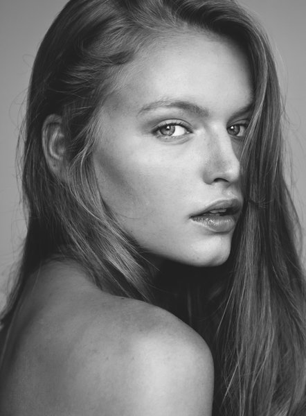 Female model photo shoot of Jens Makeup