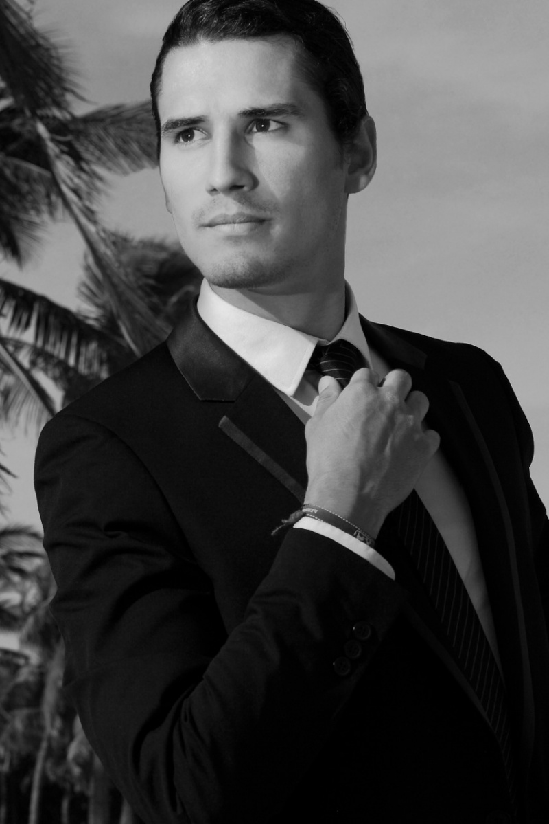Male model photo shoot of Gael in Miami
