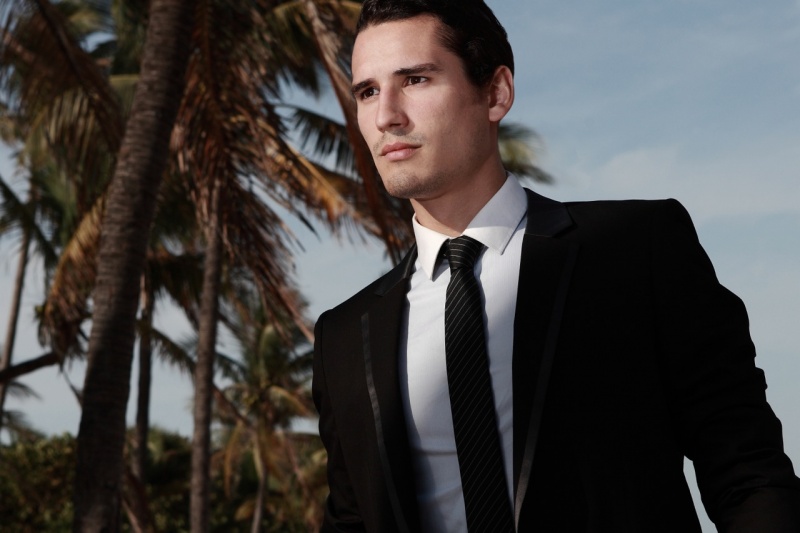 Male model photo shoot of Gael in Miami