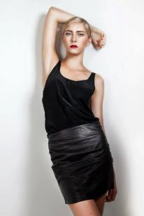 Female model photo shoot of Lexi Thomson