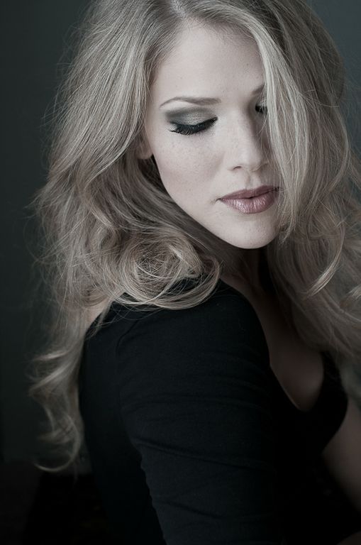 Female model photo shoot of Chelsi Vanderpol