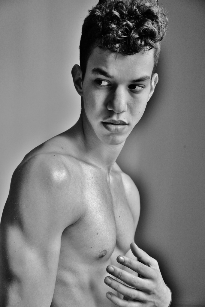 Male model photo shoot of David Burghard in Paris