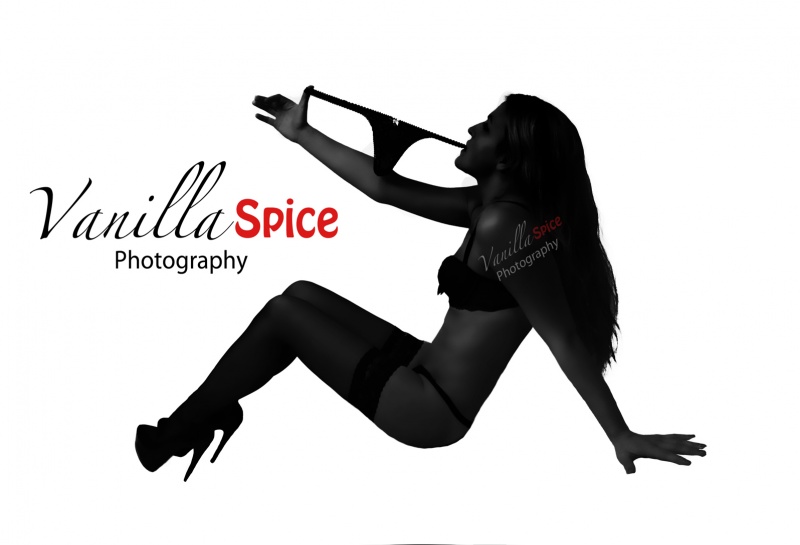 Female model photo shoot of VanillaSpicePhotography in Cardiff