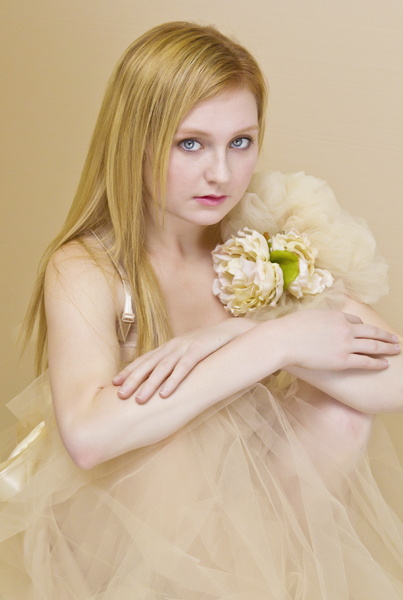 Female model photo shoot of Saulmon Portrait Design