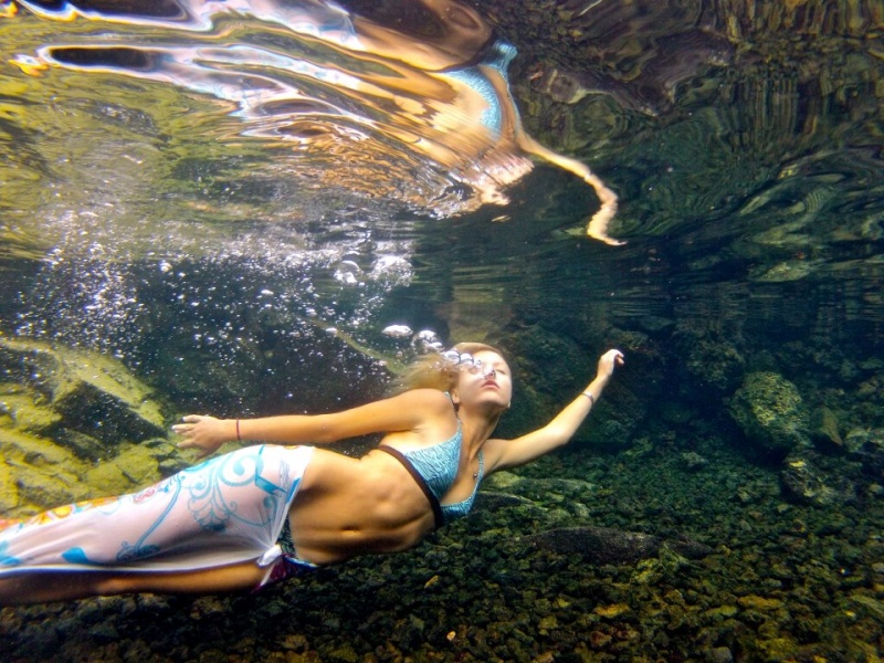 Female model photo shoot of Emma Twigg in Kona, Hawaii 
