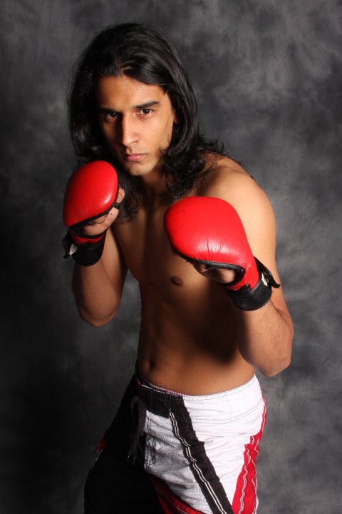 Male model photo shoot of Harol Coronado