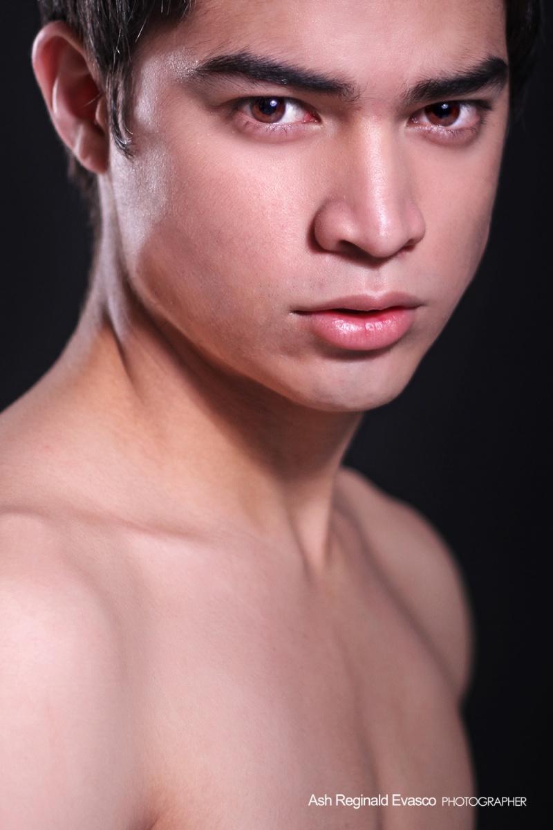 Male model photo shoot of Ash Reginald Evasco