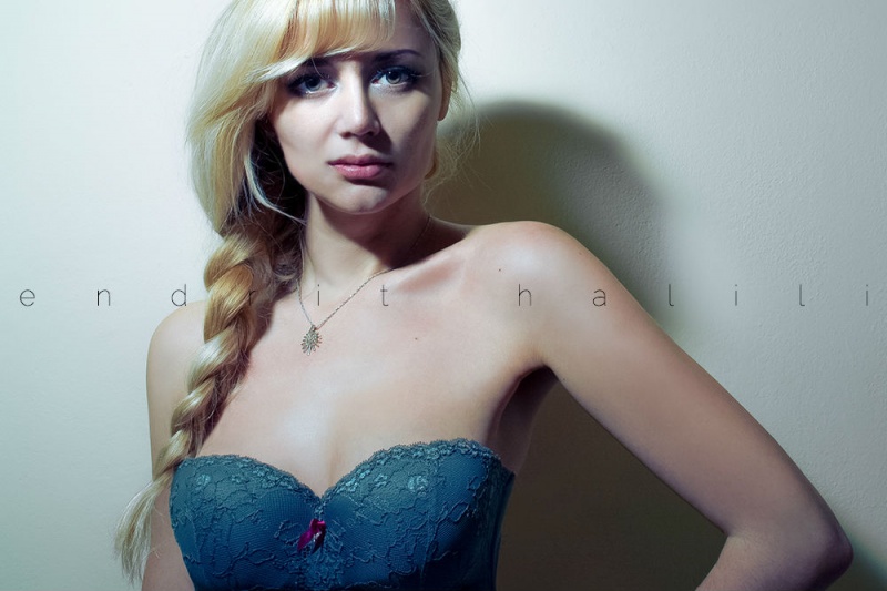 Female model photo shoot of TamaraParfenova