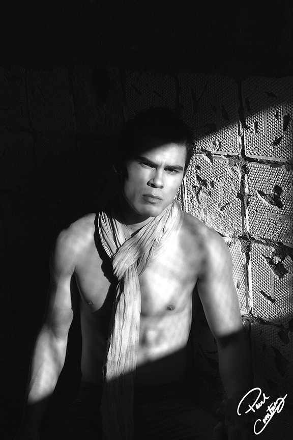 Male model photo shoot of Paul Contreras 