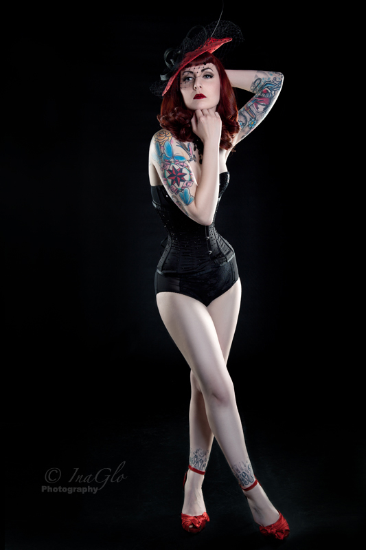 Female model photo shoot of Scarlett Daggers by InaGlo