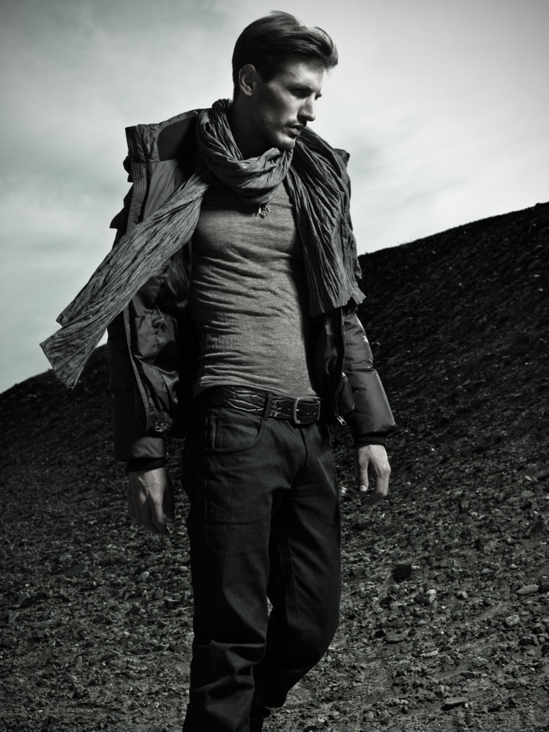 Male model photo shoot of Dennis Jin